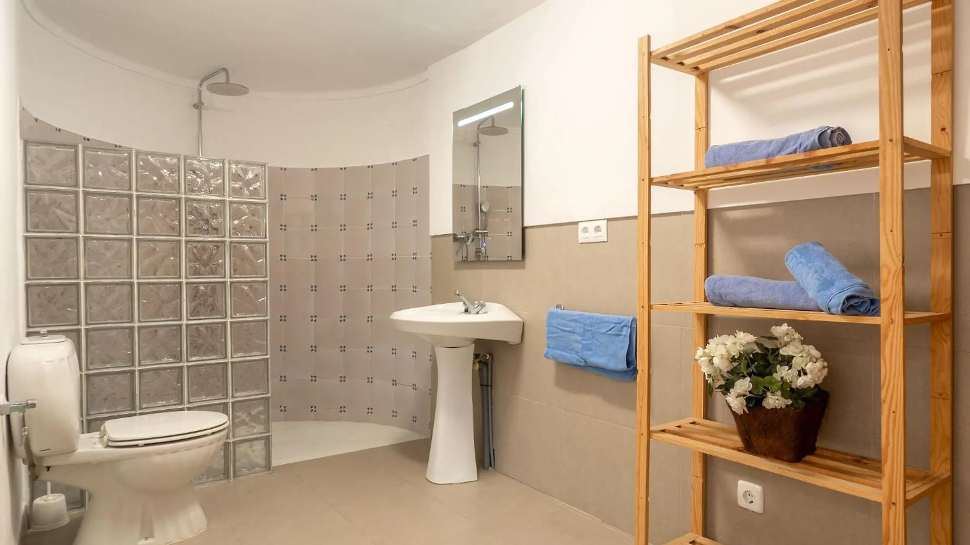 Apartment Clara-6 By Interhome Cala de Sant Vicenc