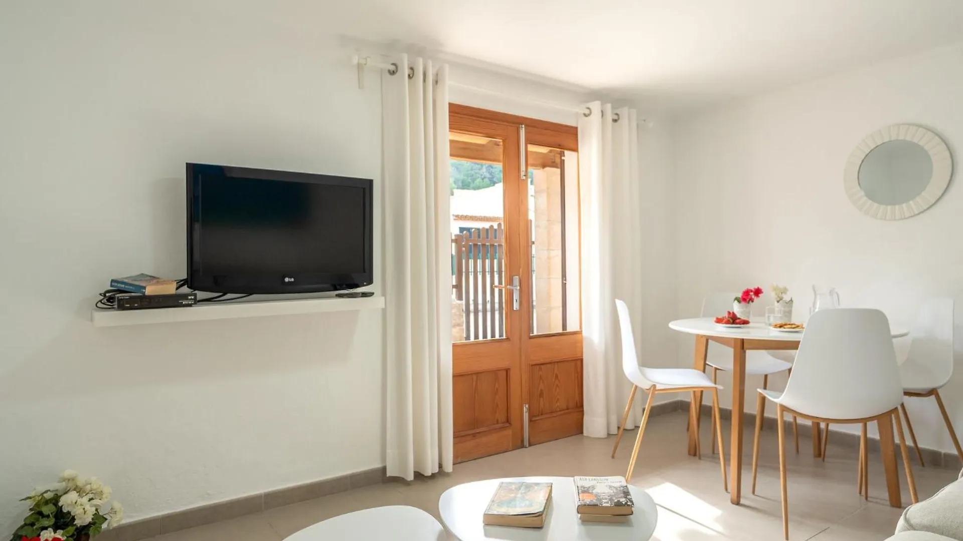 Apartment Clara-6 By Interhome Cala de Sant Vicenc